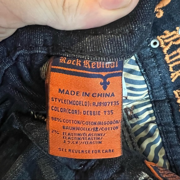 Rock Revival Debbie Straight Legged Jeans - Picture 4 of 7